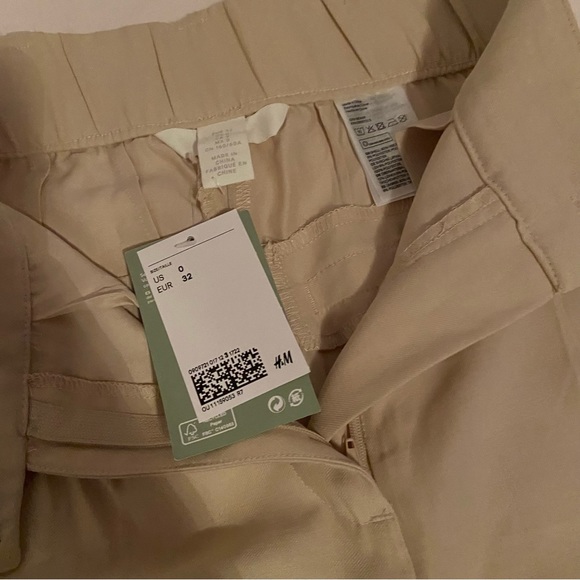 H&M pleated dress pants - Picture 5 of 6